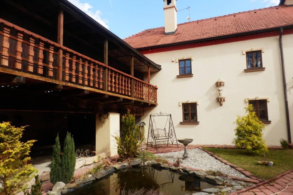 Zámeček Zdíky - Moderní malý apartmán Bujanov Exteriér fotografie