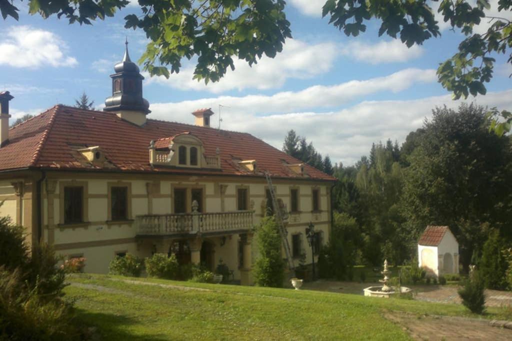 Zámeček Zdíky - Moderní malý apartmán Bujanov Exteriér fotografie